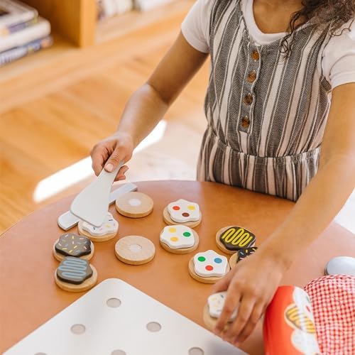 Melissa & Doug Melissa Doug Slice and Bake Wooden Cookie Play Food Set