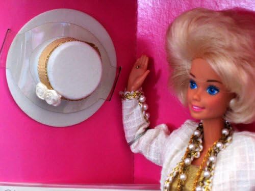 Mattel 1993 Classique City Style Barbie
