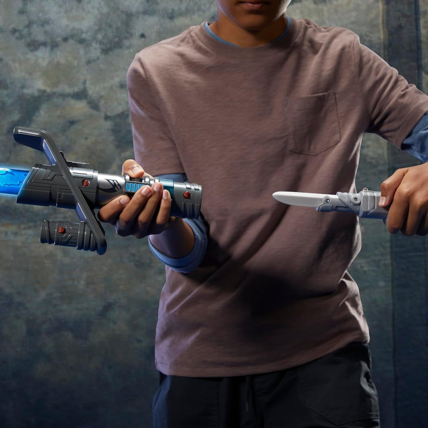 Star Wars Lightsaber Forge Ultimate Mandalorian Set A" Customizable Electronic Lightsaber