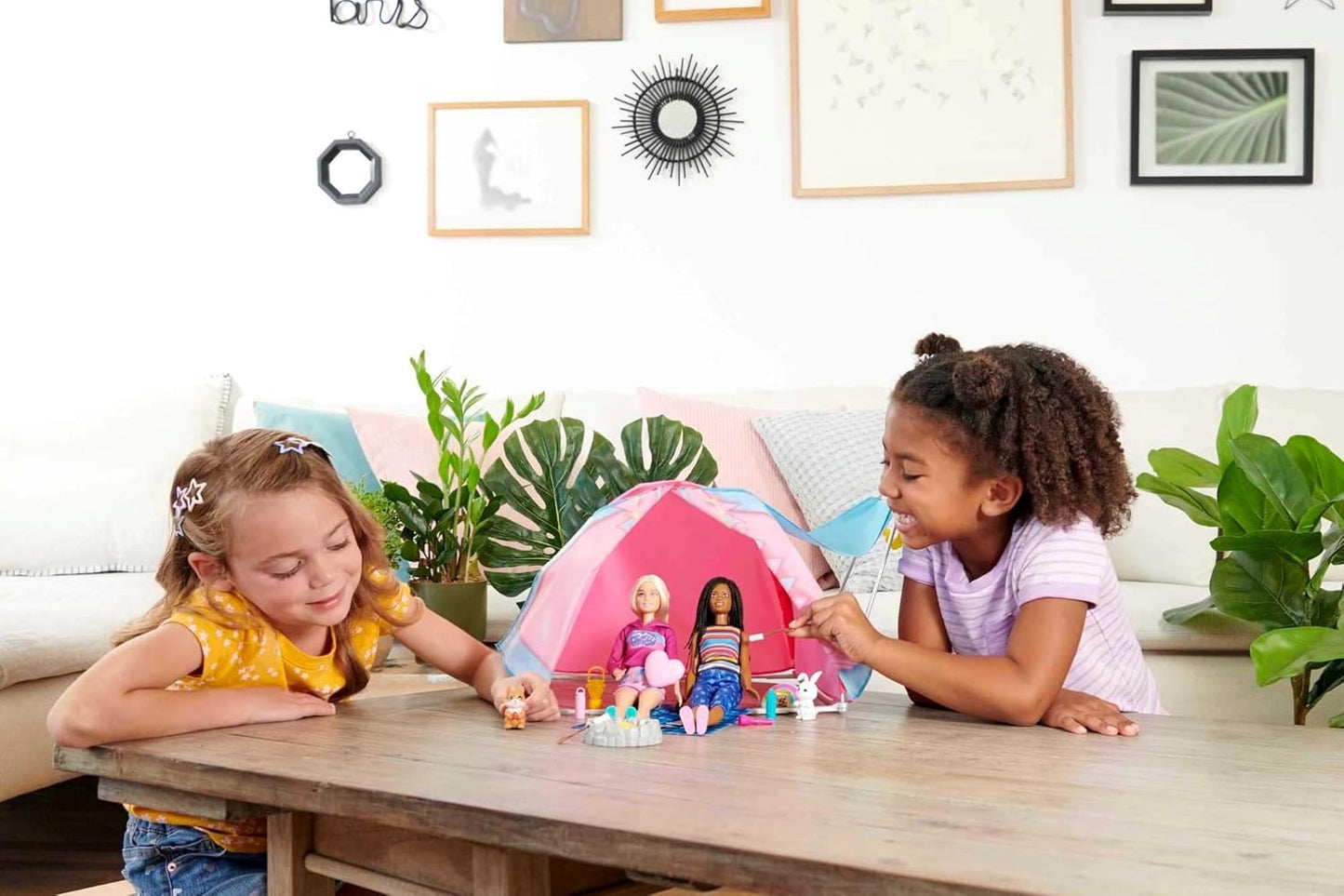 Barbie Dolls & 20 Accessories It Takes Two Camping Tent Playset with Brooklyn & Malibu Dolls & 2 Moving Animals – 20