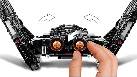 LEGO Star Wars The Rise of Skywalker Kylo Ren's Shuttle 75256 Star Wars Shuttle Action
