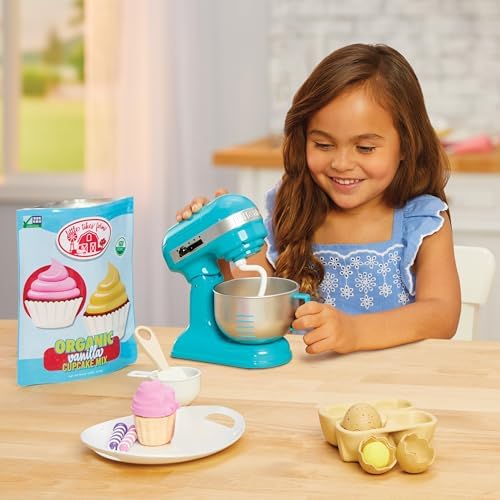 Little Tikes Creative Chefs Baker's Kit with Make-It Mix Play Sand 18 Realistic Boys