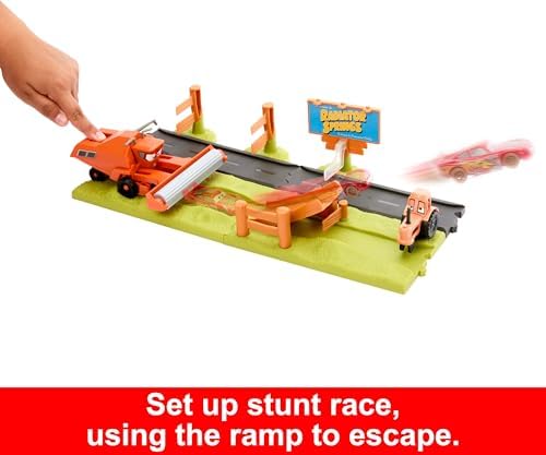 Mattel Disney and Pixar Cars Playset