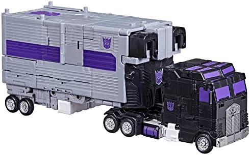 Transformers Generations Legacy Series Commander Decepticon Motormaster Combiner Action