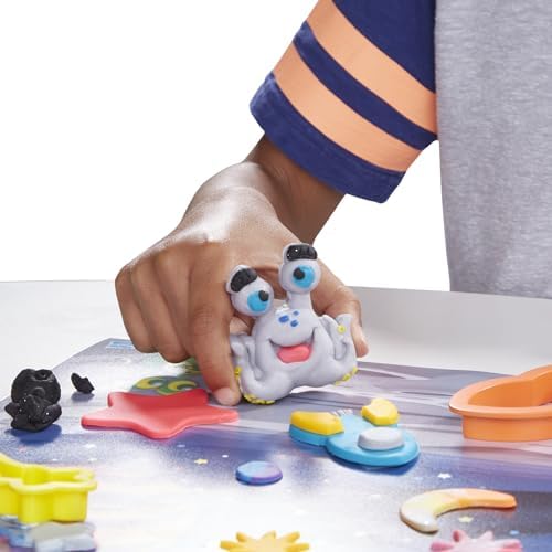 Play-Doh Stars 'n Space Tool Kit Outer Space Toy for 3 Years and Up with Playmat and 8