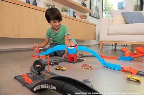 Hot Wheels City Toy Car Track Set Gorilla Grapple Playset