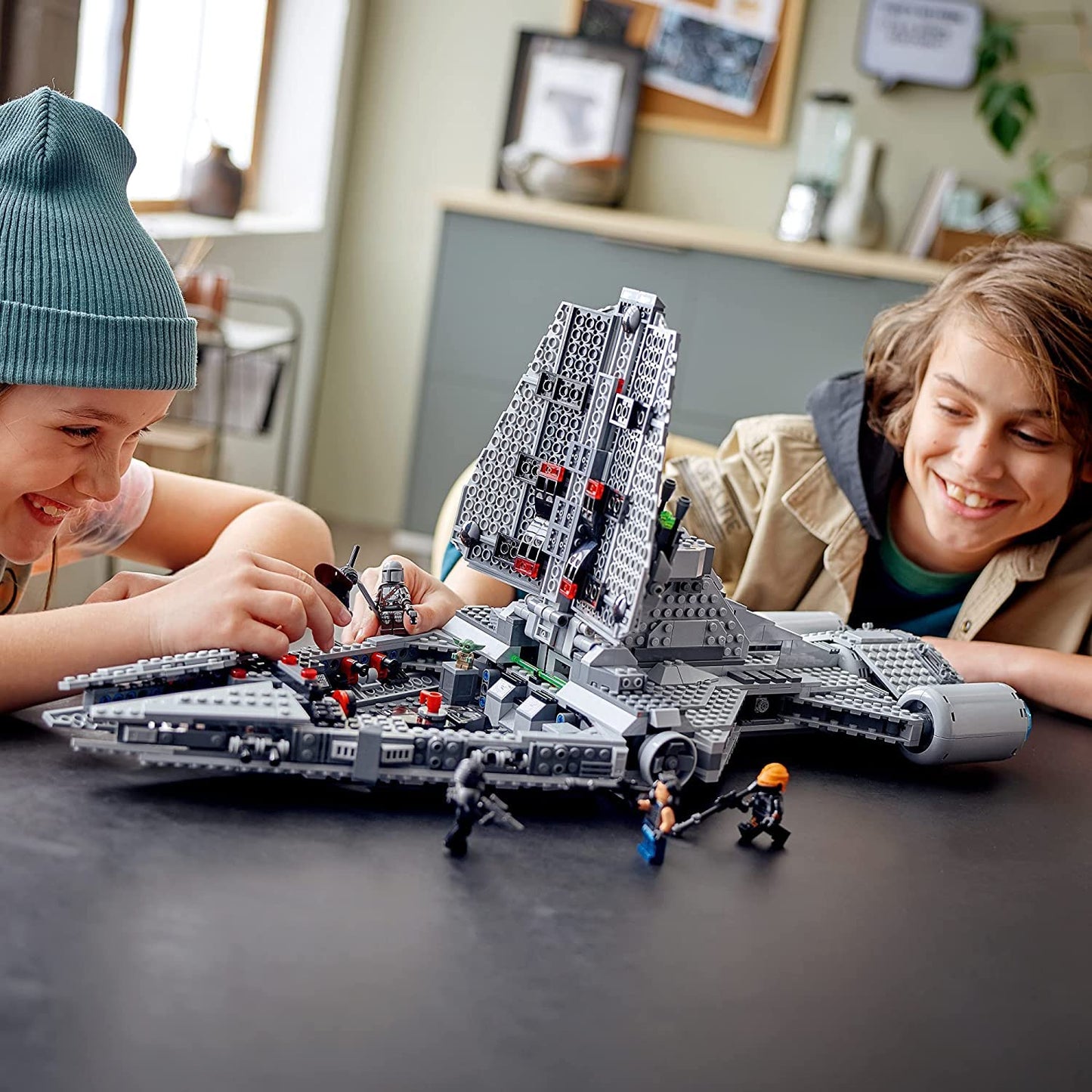 Star Wars LEGO : The Mandalorian Imperial Light Cruiser 75315 (1336 Pieces) – 75315
