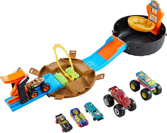 Hot Wheels Toy Monster Trucks Playset Tire-Shaped Case Transforms into Race Course 3 Trucks & 4 Cars in 1:64 Scale Stunt Tire (Amazon Exclusive) – 3
