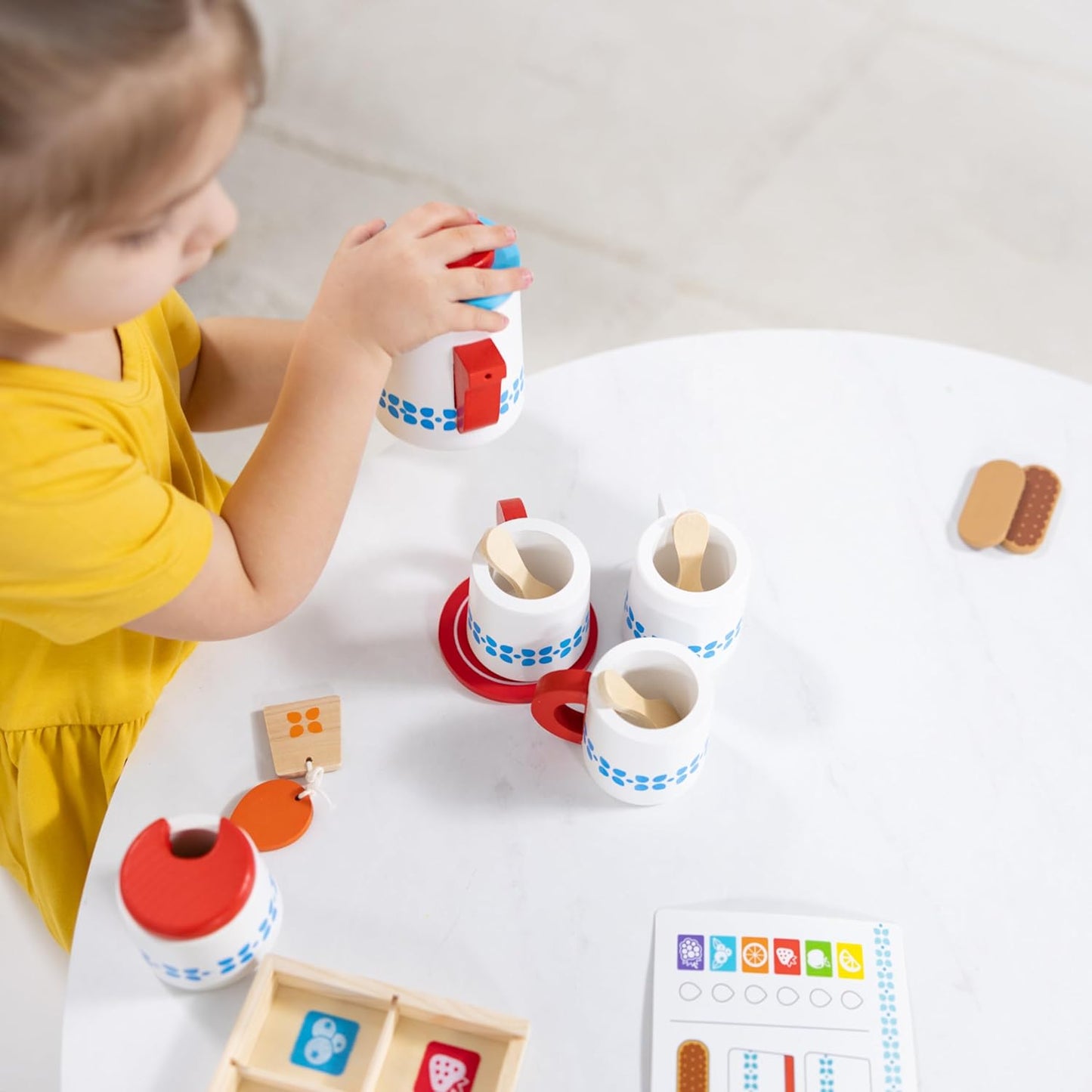 Melissa & Doug Melissa Doug Smoothie Maker Blender Set with Play Food - 22 Pieces