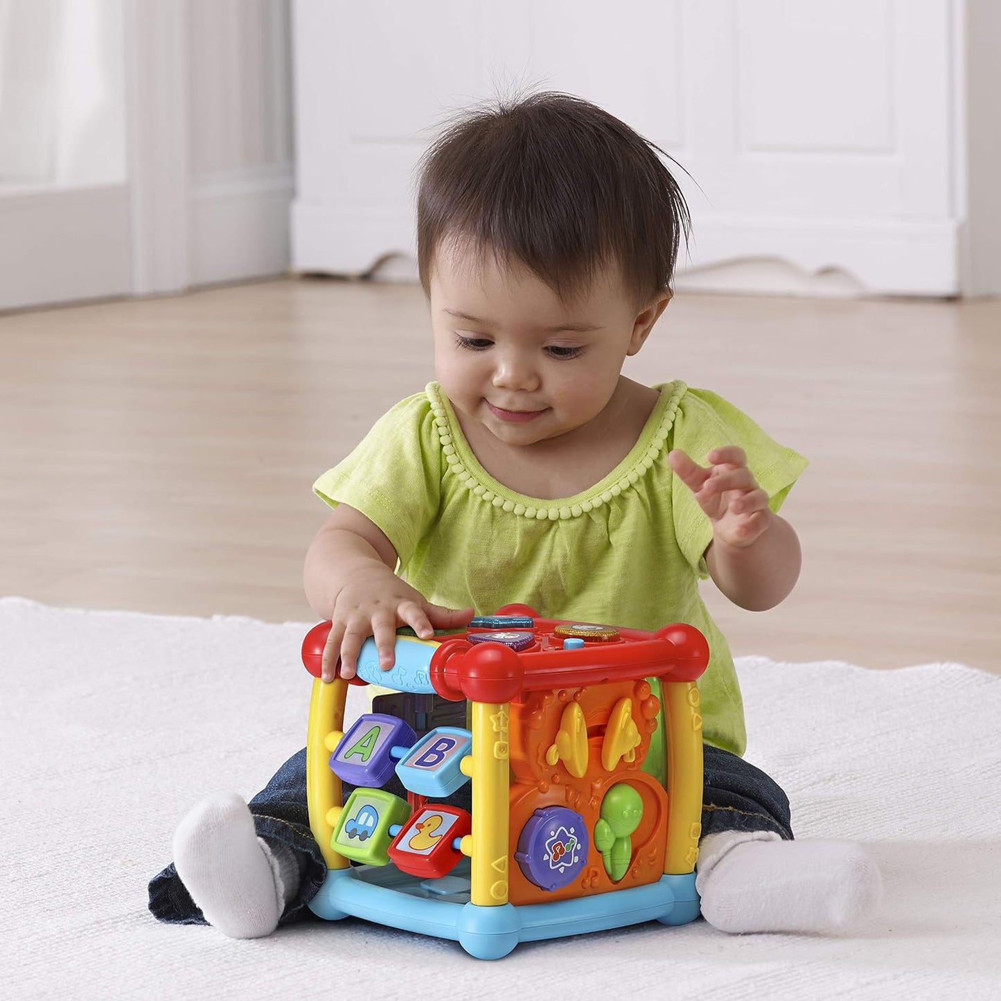 VTech Busy Learners Activity Cube Frustration Free Packaging