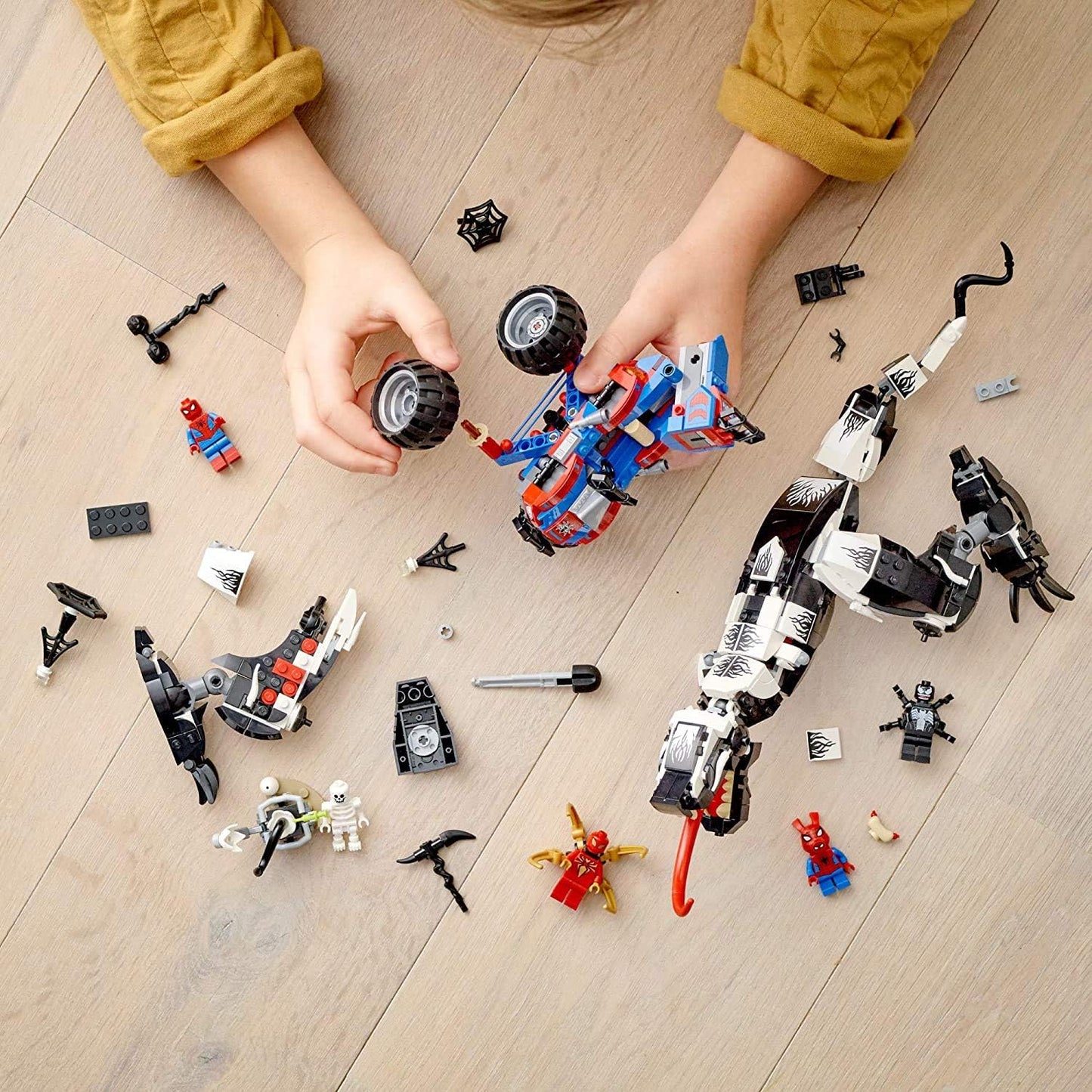 LEGO Marvel Spider-Man Venomosaurus Ambush 76151 Building Toy with Superhero Minifigures